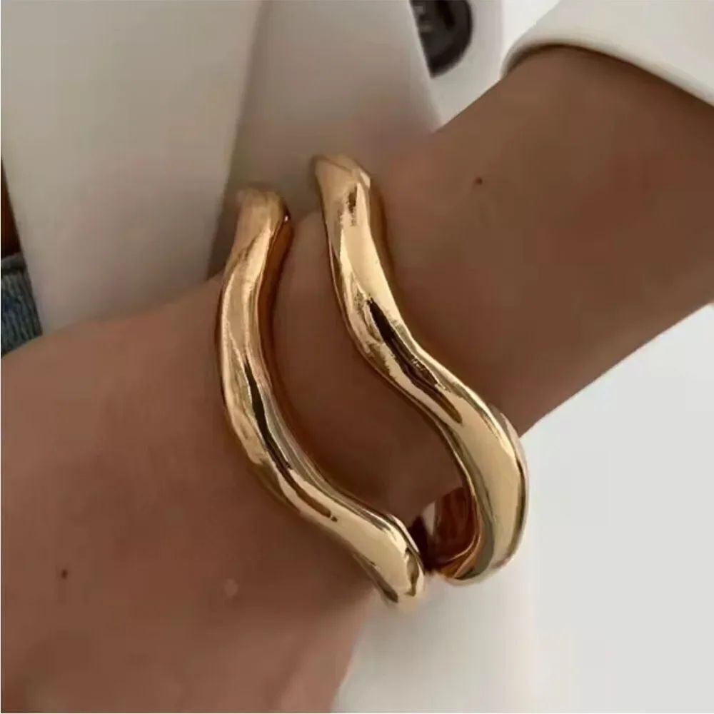 Elegant Gold Wave Bracelet set N1092